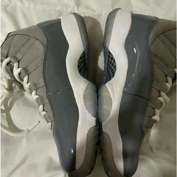 jordan 11 cool greys - Picture 3 of 3